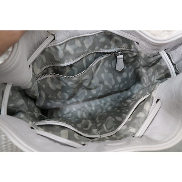 Aimee Kestenberg Leather Bucket Crossbody Bag Fly With Me Cloud - Picture 9 of 10